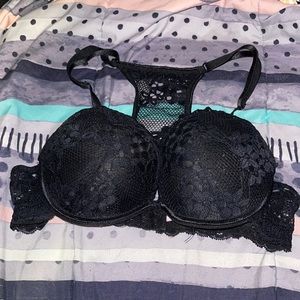 Black push up bra